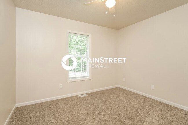 Building Photo - 3 Bedroom Pet-Friendly Home in THOMASVILLE...