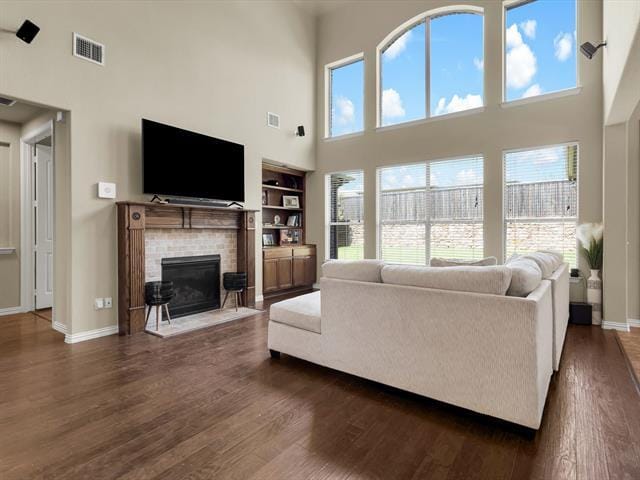 Building Photo - 214 Crestbrook Dr