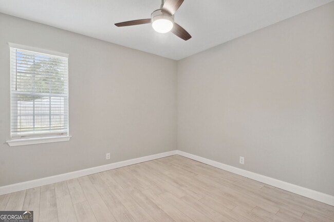 Building Photo - 102 Bellvue Ct