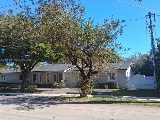 Building Photo - 12253 SW 82nd Ave