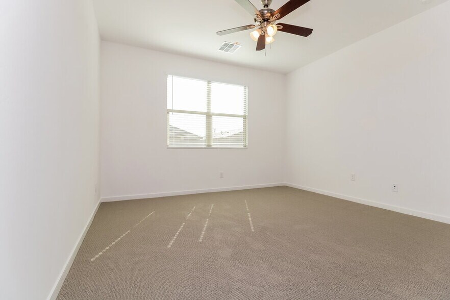 Building Photo - 5627 W Walatowa St