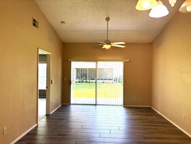 Building Photo - 1244 Barefoot Bay Dr