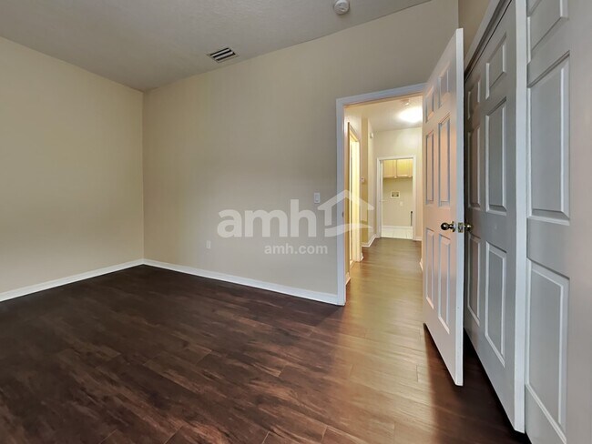 Building Photo - 10424 Frog Pond Dr