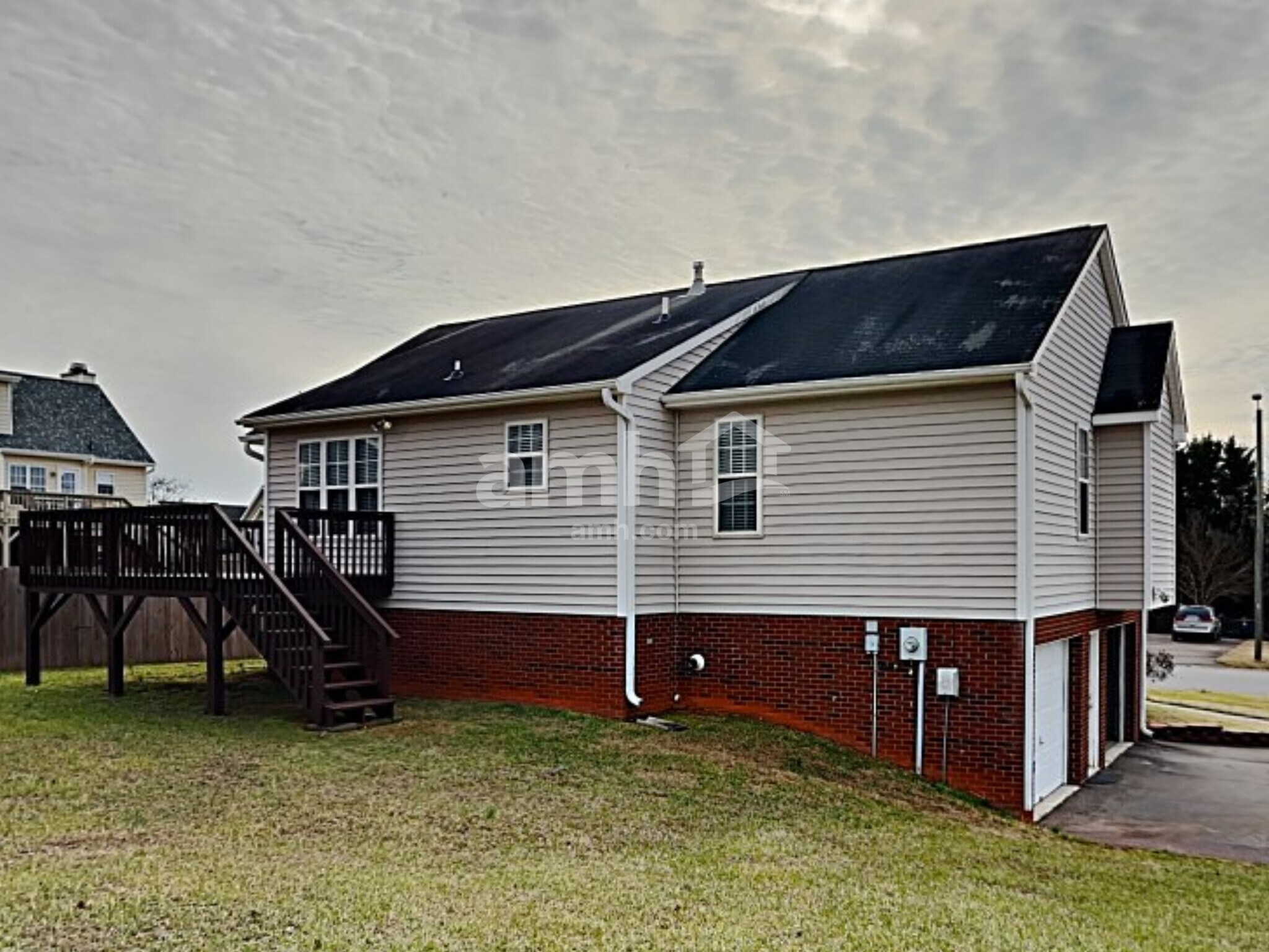 Building Photo - 5525 Bridgegate Dr