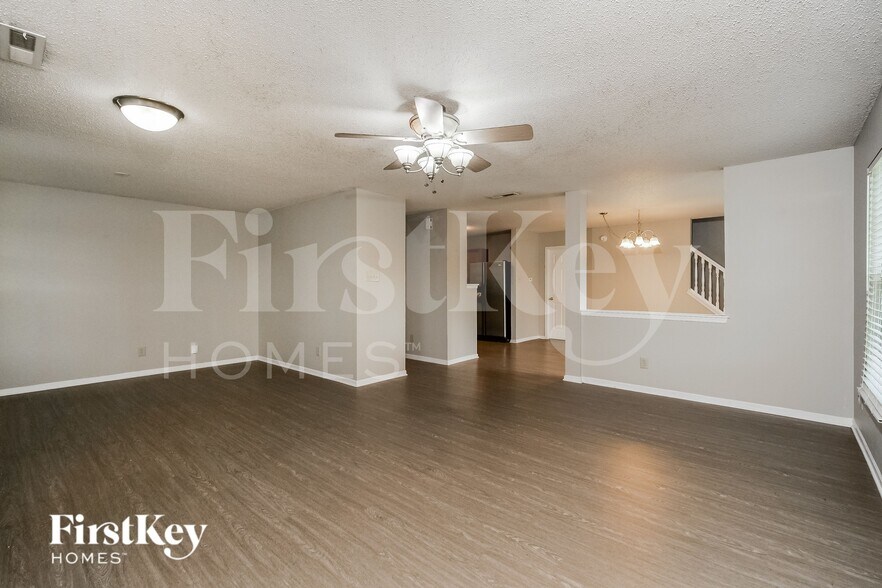 Building Photo - 14267 Clapboard Dr