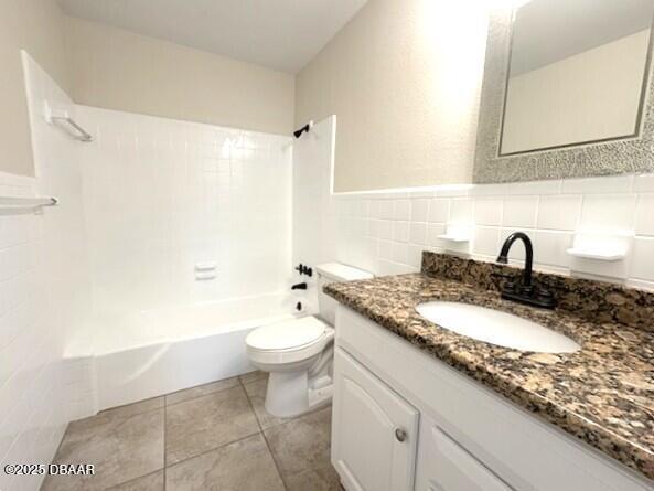 Building Photo - 38 Valhalla Ave