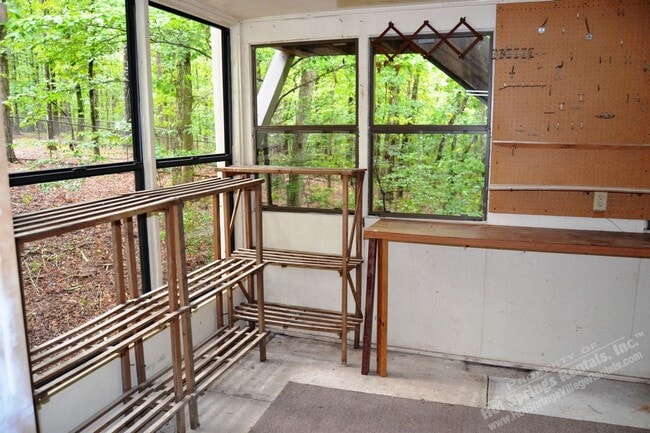 Building Photo - Carmona Area | Home | 71ColLWy