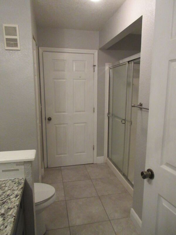 Building Photo - 831 Camargo Way