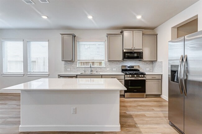 Building Photo - 17127 Walden Lk Ln