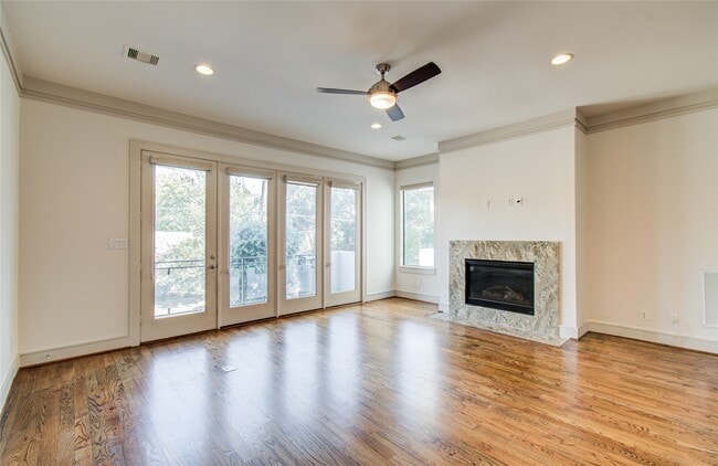 Building Photo - 1808 Ridgewood St