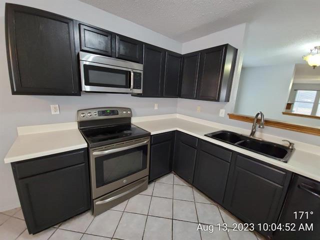 Building Photo - 1330 Blazing Star Trail