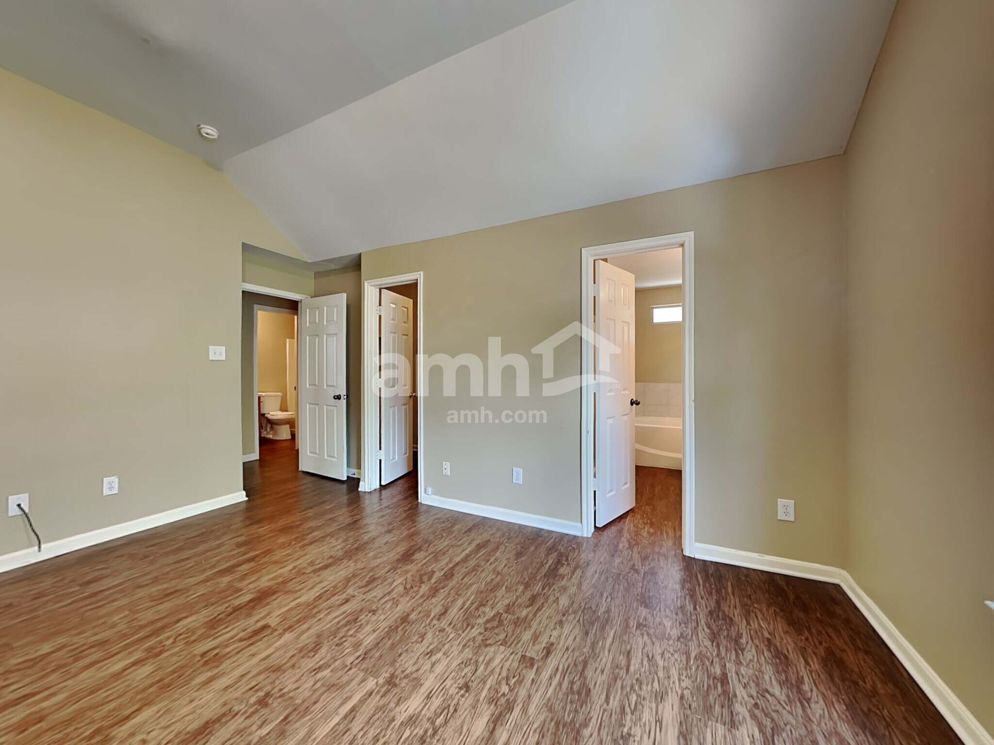 Building Photo - 13775 Running Bear Dr