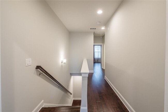 Building Photo - 4216 Deming Cir