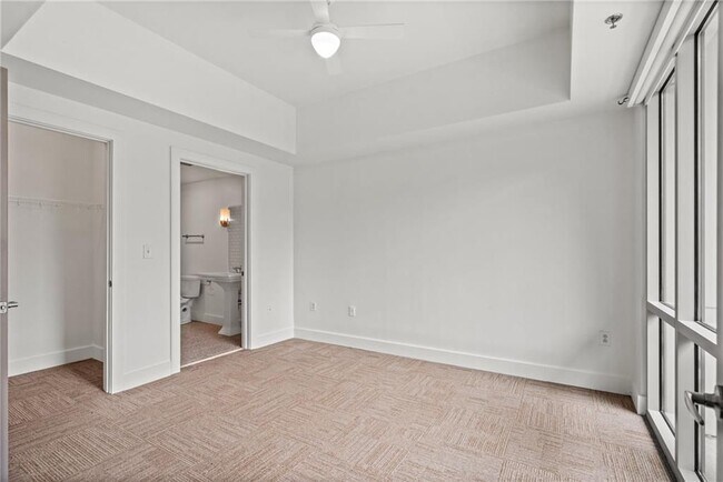 Building Photo - 1100 Howell Mill Rd NW