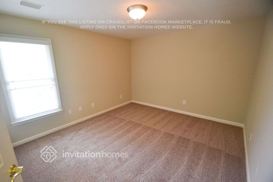 Building Photo - 3205 Christiana Cir