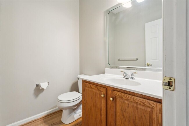 Building Photo - Spacious home in Fernbrook community and J...