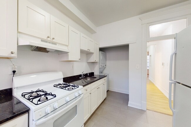 Floorplan - 5401-5403 S. Woodlawn Avenue