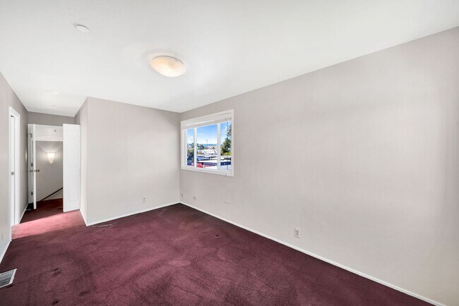 Building Photo - Welcome Home to the peaceful Shoreview Nei...