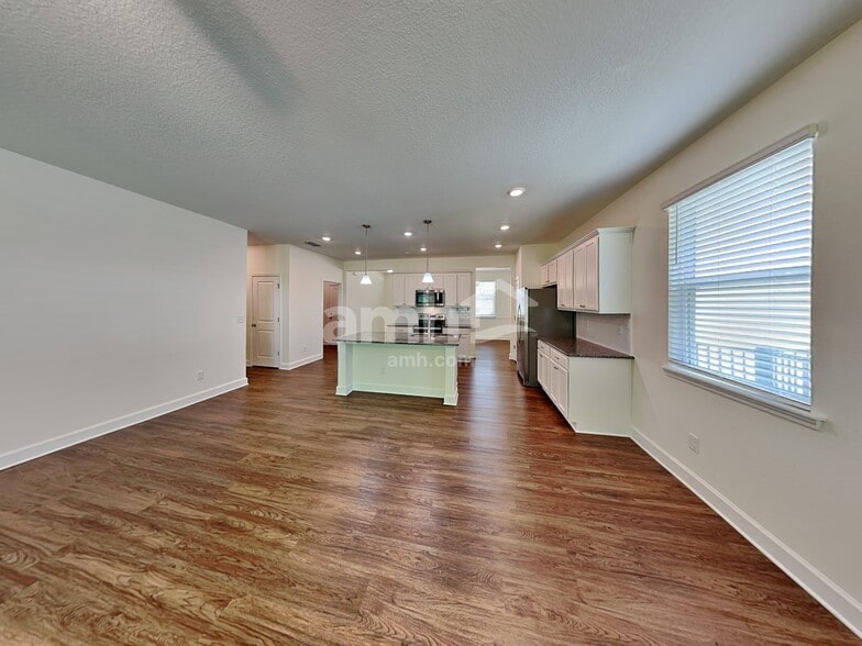 Building Photo - 3037 Eagle Bluff Way