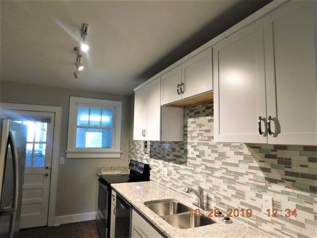 Building Photo - 3817 Alston Rd