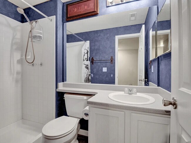 Building Photo - Beautiful ranch-style home!