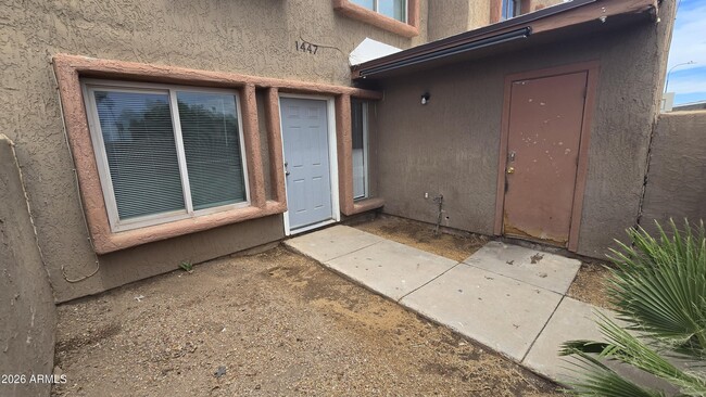 Building Photo - 1447 N 53rd Dr