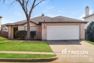 Building Photo - 537 Linacre Dr
