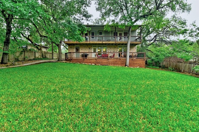 Building Photo - 11313 Menodora Dr