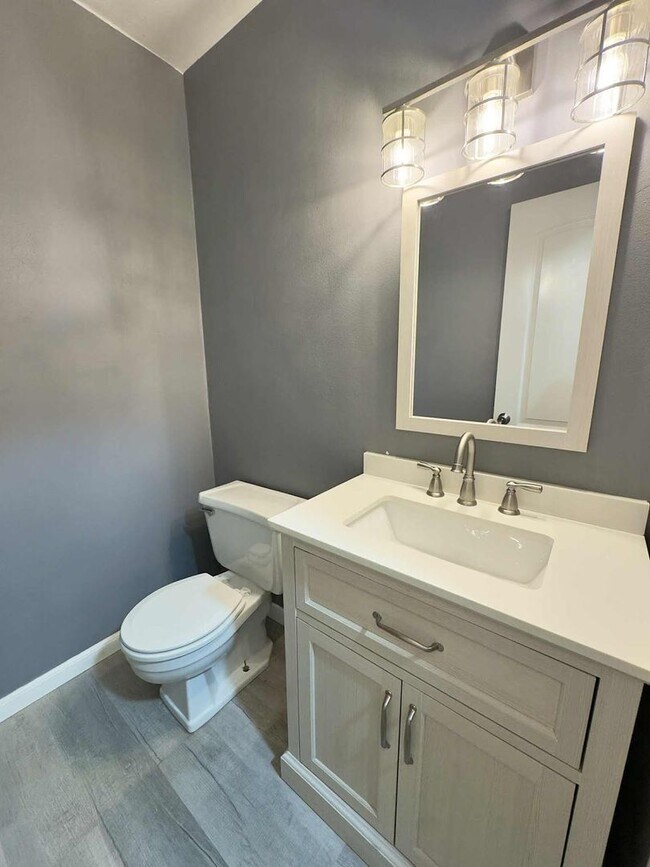 Building Photo - 4000 Austin Ave