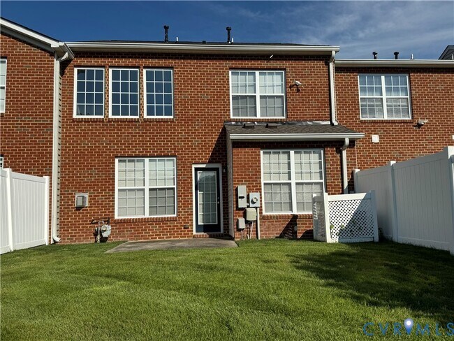 Building Photo - 940 Jamerson Ln