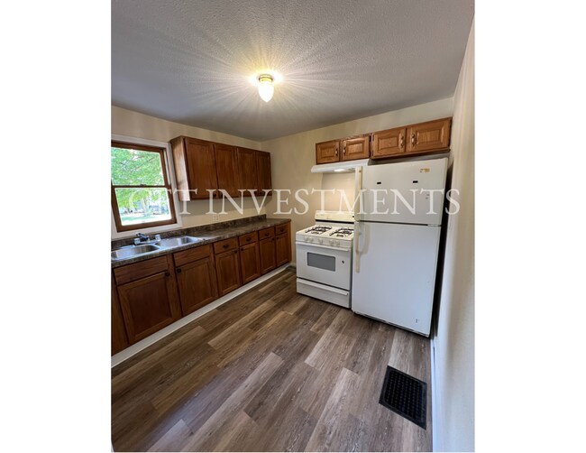 Kitchen - 507 N Washington St