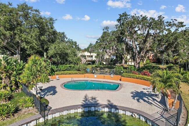 Building Photo - 784 E Michigan St