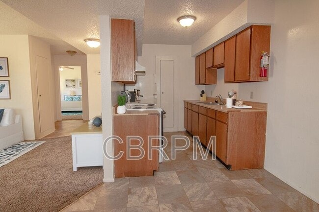 Building Photo - 101 Teakwood Dr