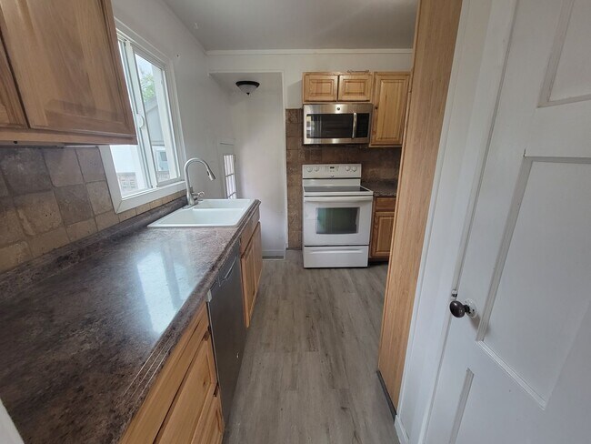 Building Photo - 3-Bedroom Duplex in Richland Near Shopping...