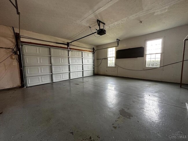 Building Photo - 7305 Cascade Dr
