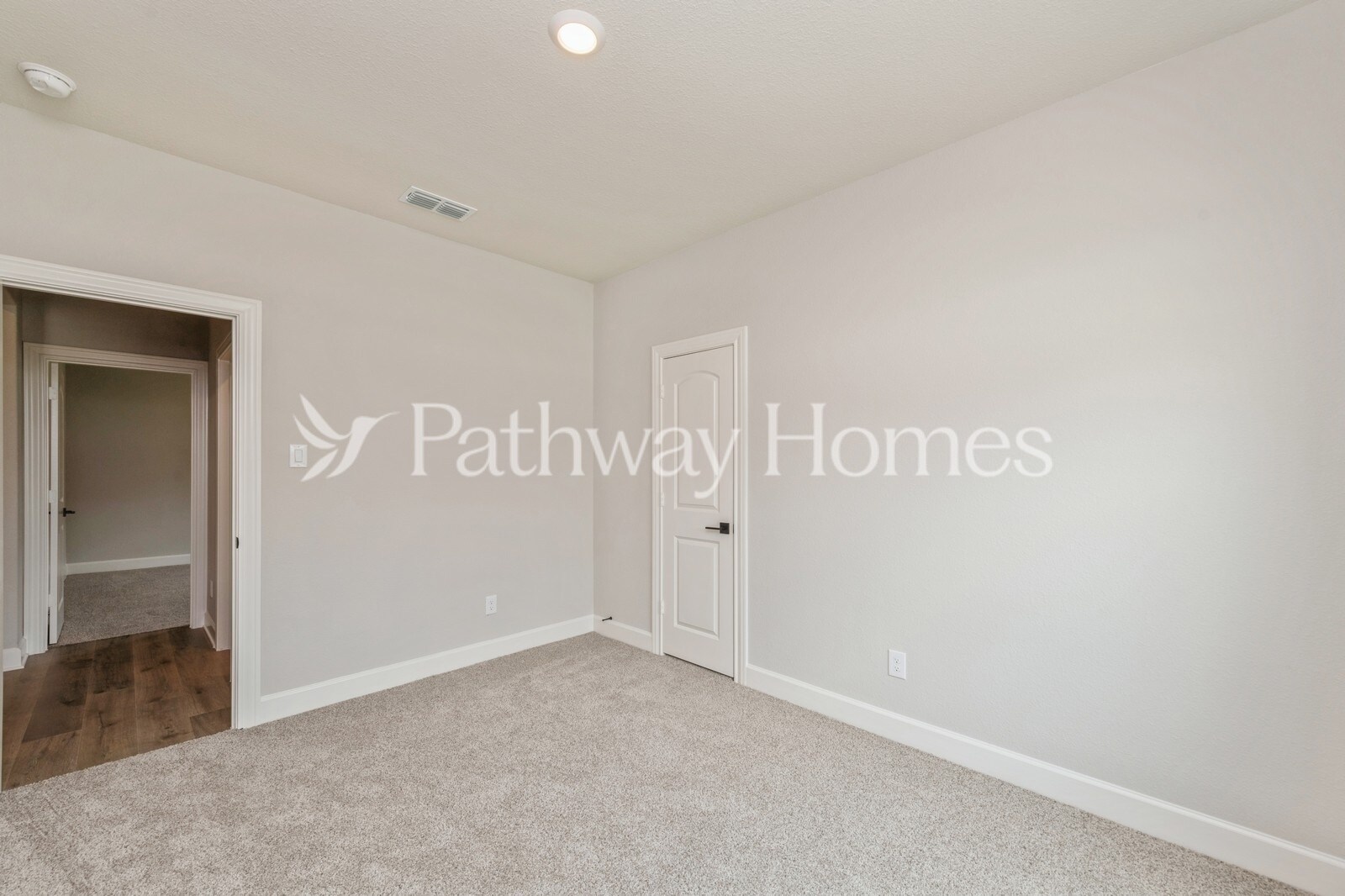 Building Photo - 620 Brookside Dr
