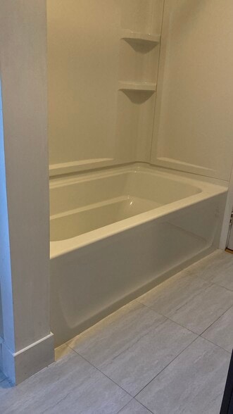 Building Photo - 18 Hancox St