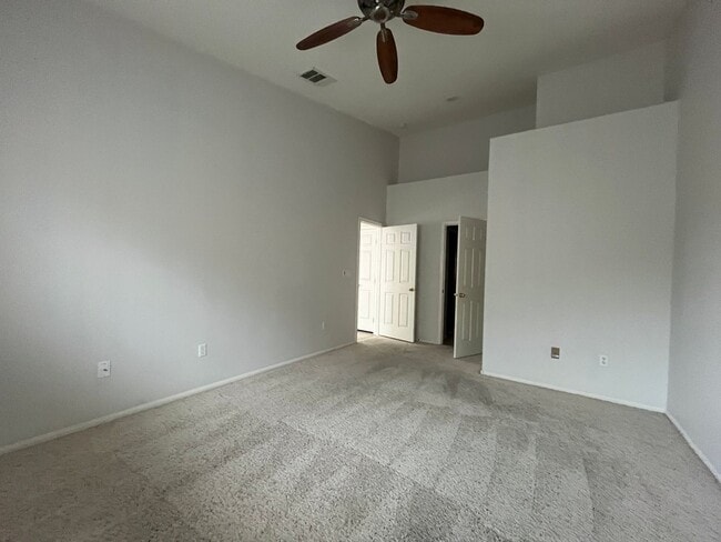 Building Photo - Lovely Gated Townhome Single Story Community.