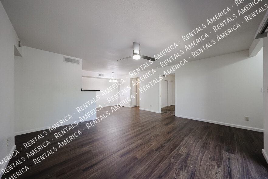 Building Photo - 4608 W Maryland Ave