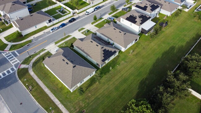 Building Photo - 5230 Bracks Landing Dr