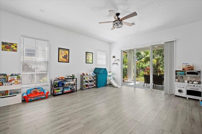 Building Photo - 956 Mill Creek Dr