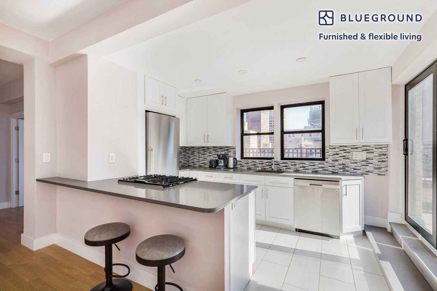 Building Photo - 320 E 52nd St