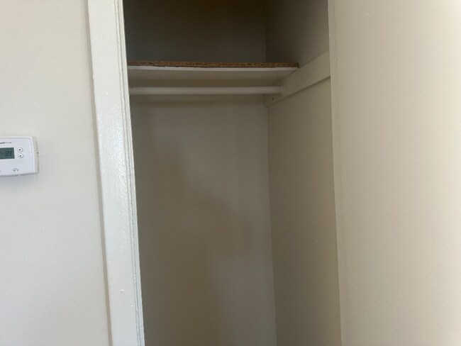 Building Photo - 895 Main St