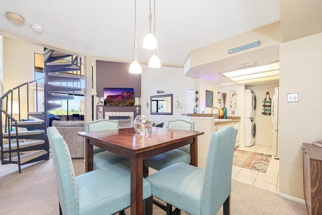 Building Photo - 7950 E Starlight Way