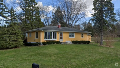 Building Photo - W4559 Eleanore Ln