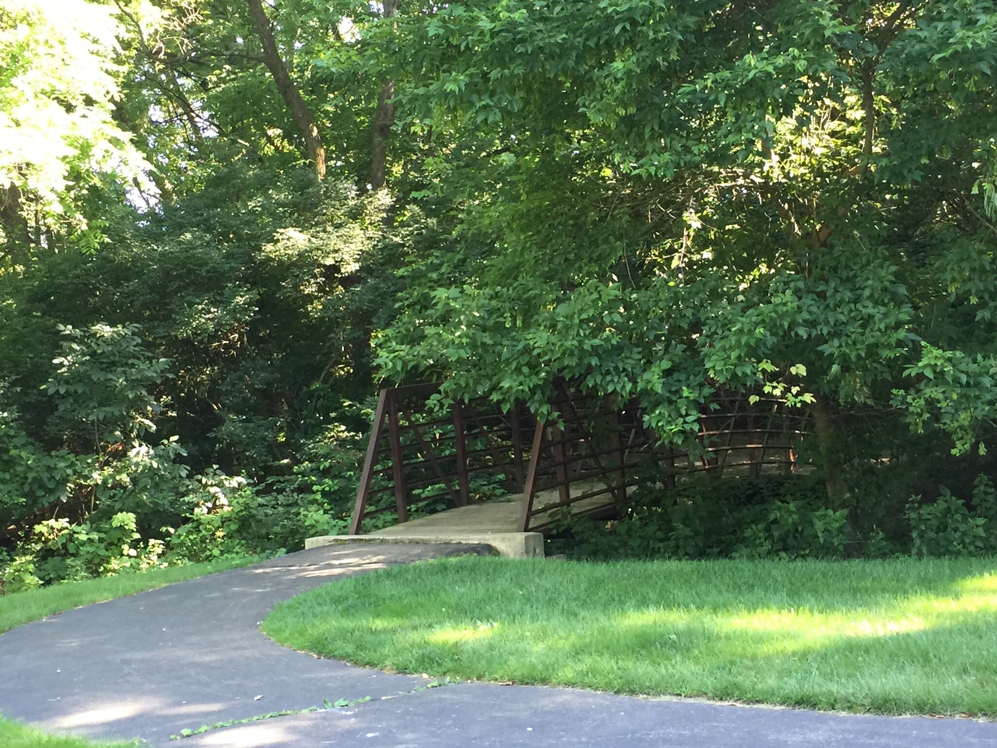 Building Photo - 1221 Eagles Ridge Dr