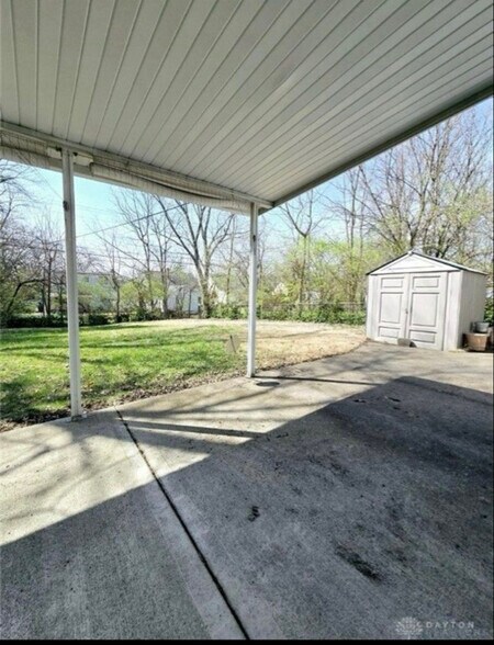 Building Photo - 1857 Kensington Dr