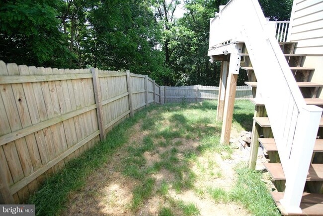 Building Photo - 501 Emily Ln