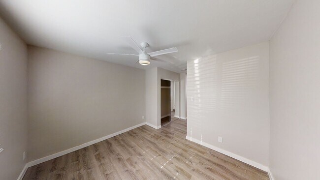 Building Photo - Remodeled 4BD/3BA, Detached Bedroom!