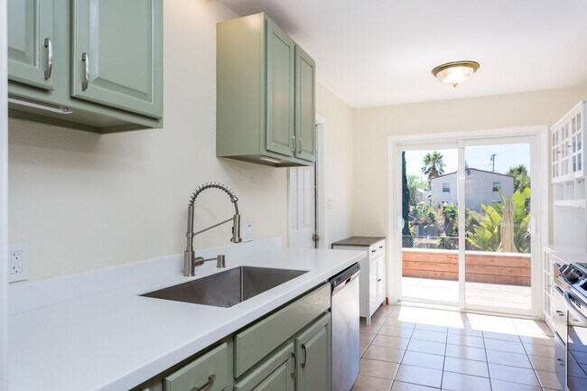 Building Photo - Charming San Diego Home with Large Backyard!